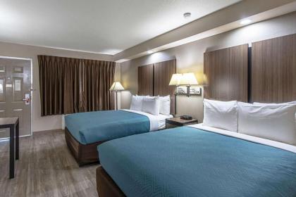 Econo Lodge Kingsville - image 15