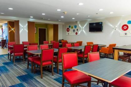 Holiday Inn Express Hotel & Suites Kinston an IHG Hotel - image 21
