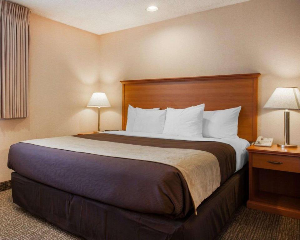 Comfort Inn Kirkland - image 2