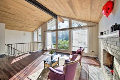 Modern-Style Home about 13 Miles to Dtwn Seattle!