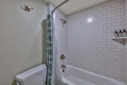 3302 Sun Meadows - image 15