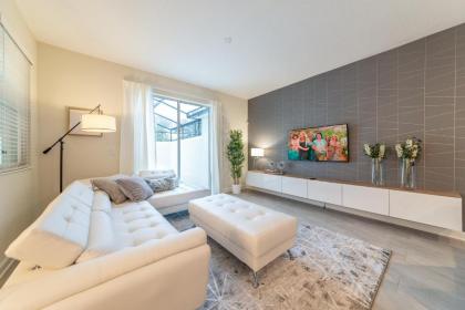 Spectacular 4-bedrooms home by Disney
