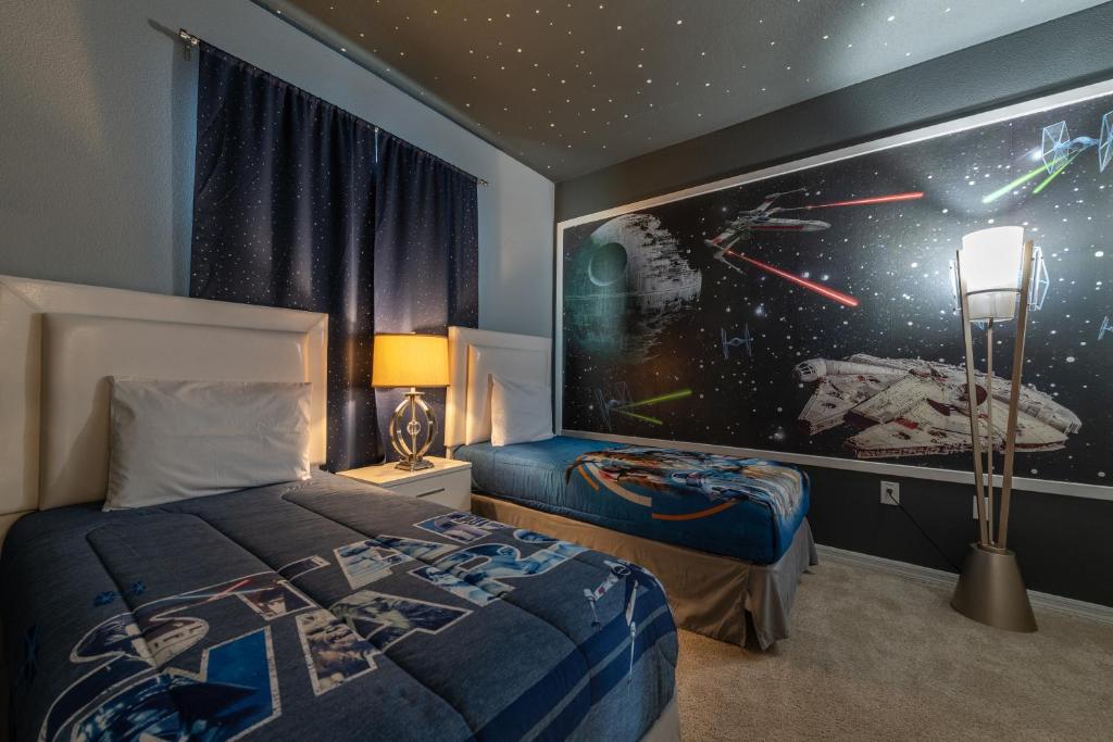 Amazing 3 bedroom condo with Star Wars bedroom - image 4