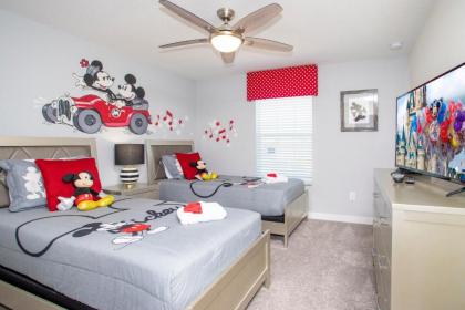 Ravishing Four Bd w/ Pool Close to Disney 4947 - image 10