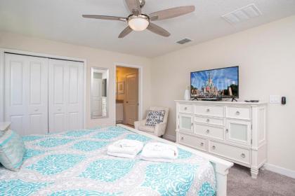 Ravishing Four Bd w/ Pool Close to Disney 4947 - image 18