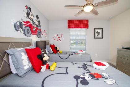 Ravishing Four Bd w/ Pool Close to Disney 4947 - image 7