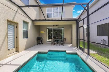 Contemporary 5 Bed 5 Bath Single Family With Upgrades Florida