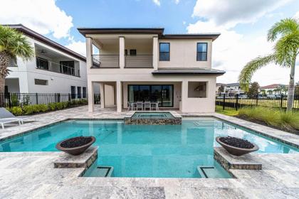 Luxury Home at Bear's Den with Private Pool near Disney! Resort Amenities! 7924JC