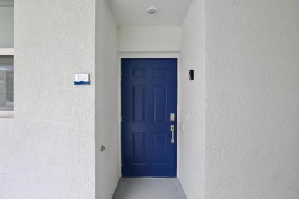 Brand new modern apartment in spectacular Storey Lake community Next to Disney - image 5