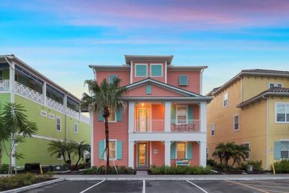 At Margaritaville Resort - Luxurious 8 bedroom 8 bath Cottage Accommodates up to 20 Guests Comfortably