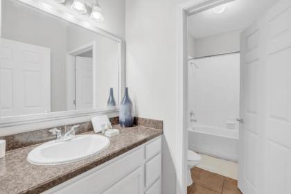 Stunning 3BR Near Disney - Pool and Hot Tub! - image 5