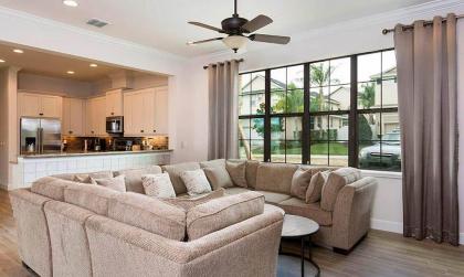 Exclusive 5 Star Villa with Private Pool on Reunion Resort and Spa Orlando Villa 4569 - image 7