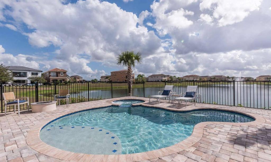 Luxury Villa with Private Pool on Reunion Resort and Spa Orlando Villa 4612 - main image