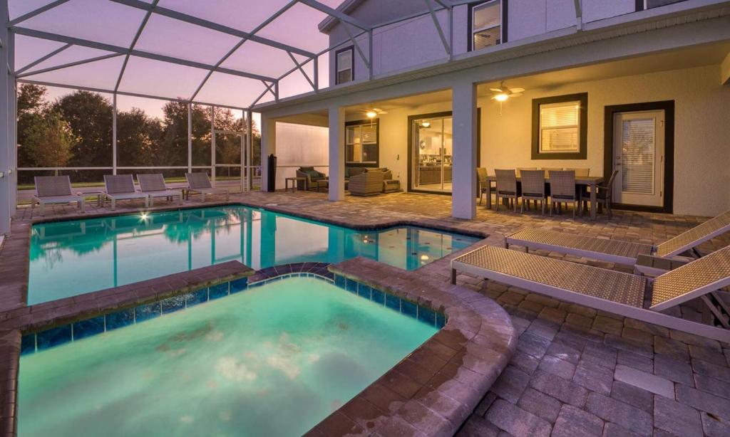 Ultimate 5 Star Villa with Private Pool on Champions Gate Resort Orlando Villa 4687 - image 2