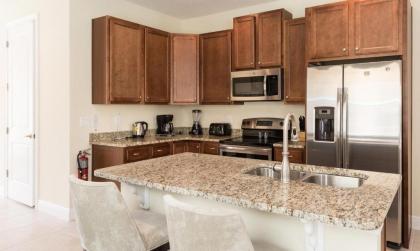Luxury Private Villa with Large Pool on Encore Resort at Reunion Orlando Villa 4370 - image 5