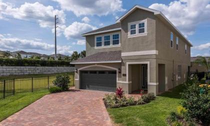 Luxury Villa with Private Pool on Encore Resort at Reunion Orlando Villa 4392 - image 2