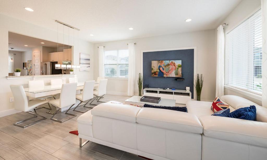 Luxury Contemporary Style Villa on Encore Resort at Reunion Orlando Villa 4435 - main image