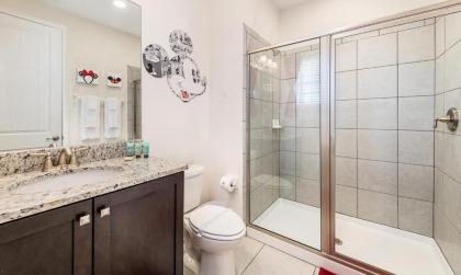 Beautiful Villa with first class amenities on Encore Resort at Reunion Orlando Villa 4705 - image 17
