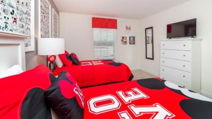 Beautiful 5 Star Townhome on Storey Lake Resort with Private Pool Orlando Townhome 4889 - image 4