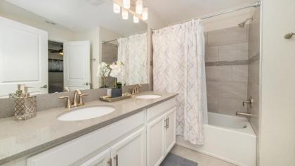 Beautiful 5 Star Townhome on Storey Lake Resort with Private Pool Orlando Townhome 4904 - image 12