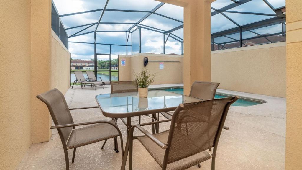 Luxury Contemporary Style Villa on Paradise Palms Resort Orlando Villa 4793 - image 3