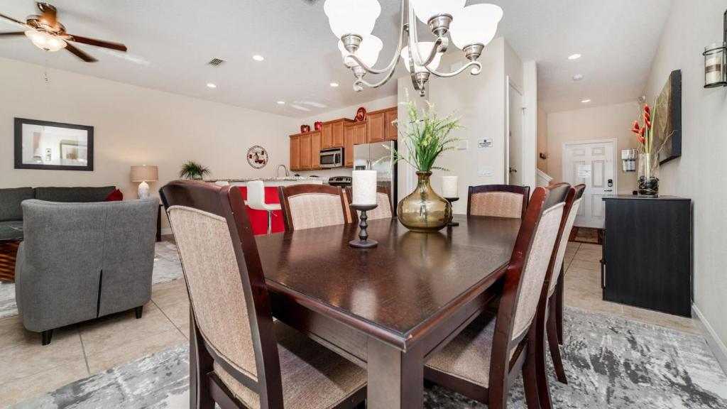 Perfect 4 Bedroom Townhome on Paradise Palms Resort Orlando Townhome 4822 - image 6