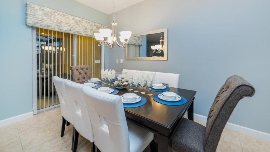 The Ultimate 4 Bedroom Townhome on Paradise Palms Resort Orlando Townhome 4823 - image 6