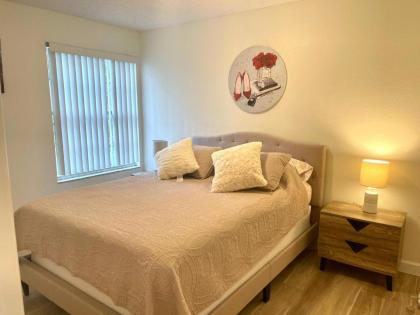 Grand Family 3BD Condo Apartment near Disney Parks #5 - image 15