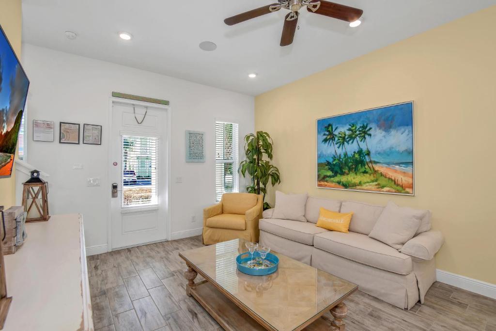 8025 Flip Flop Way - main image
