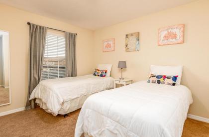 Spetacular TownHome With Private Pool close to Disney 8919PP - image 15