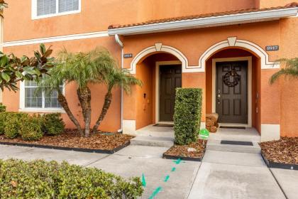Spetacular TownHome With Private Pool close to Disney 8919PP - image 6