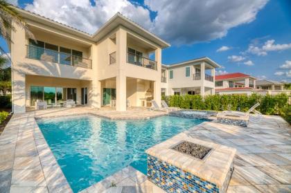 Enormous 8 Bedroom Home at Bears Den w Private Pool near Disney 906JN