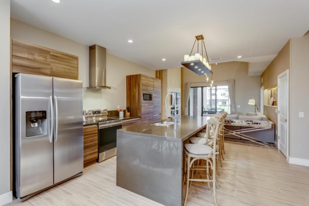 Luxury 5 Star Villa on Magic Village ResortMinutes from Disney World Orlando Villa 3599 - image 2
