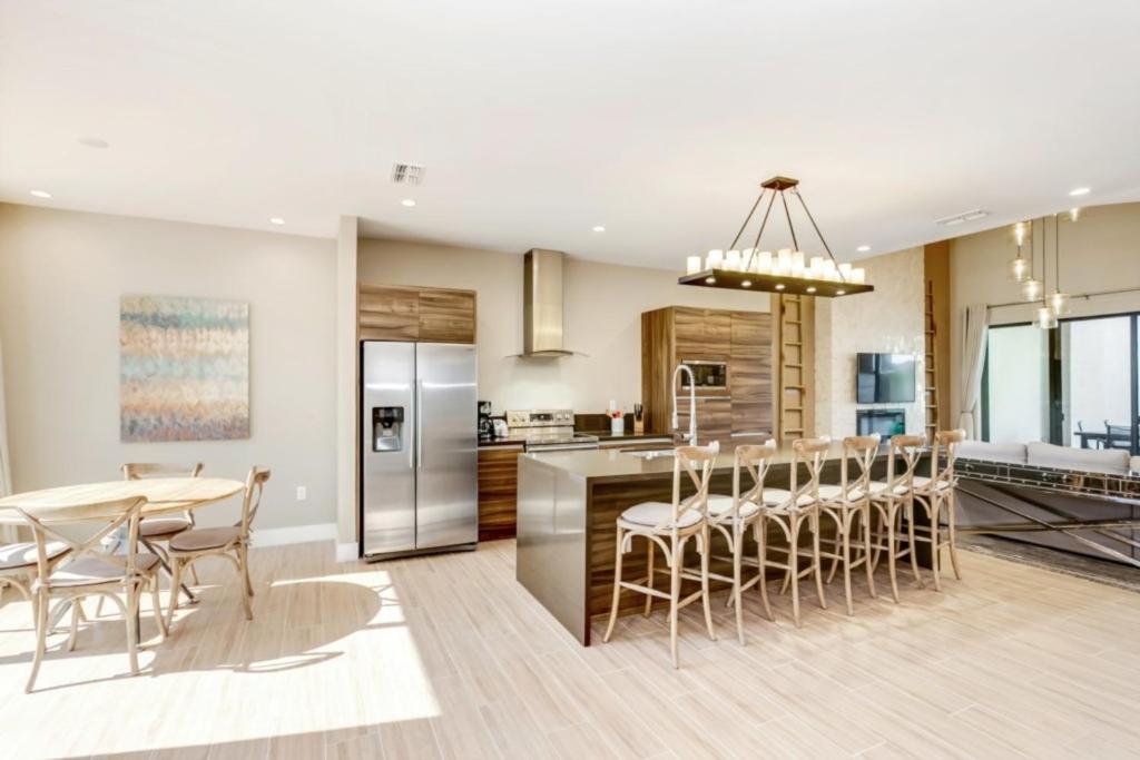 Luxury 5 Star Villa on Magic Village ResortMinutes from Disney World Orlando Villa 3599 - image 3