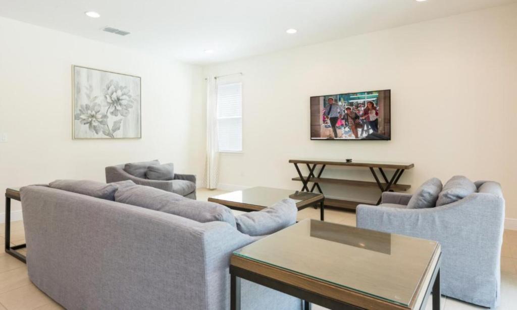 Beautiful Villa with first class amenities on Encore Resort at Reunion Orlando Villa 4418 - image 4