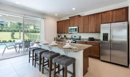 Beautiful Villa with first class amenities on Encore Resort at Reunion Orlando Villa 4418 - image 5