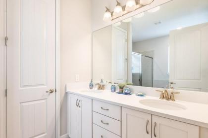 Luxury Contemporary Style Villa on Encore Resort Orlando Villa 5455 - image 13