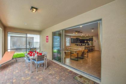 Perfect Location Beautiful and Spacious 8BD Home Free Waterpark! #8SO884 - image 15