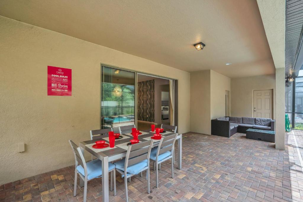 Perfect Location Beautiful and Spacious 8BD Home Free Waterpark! #8SO884 - image 7