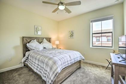 Modern Davenport Townhome with Resort Amenities - image 18