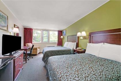 Days Inn by Wyndham Kittery - image 12
