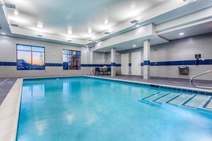 Hampton Inn & Suites Kittery - image 13