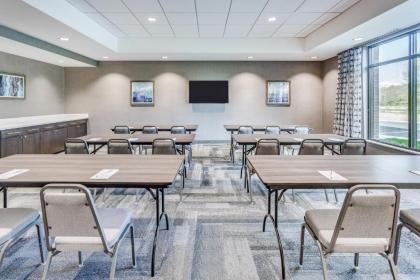 Hampton Inn & Suites Kittery - image 15