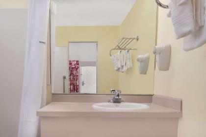 Travelodge by Wyndham Klamath Falls - image 9