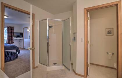 Airy Resort-Style Klamath Falls Townhome with Deck! - image 13