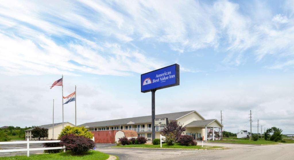 Americas Best Value Inn Knob Noster - main image