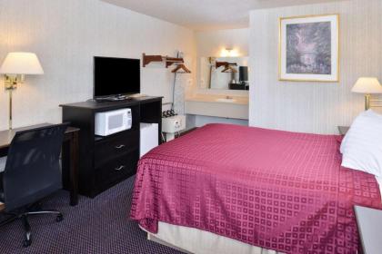 Americas Best Value Inn Knob Noster - image 3