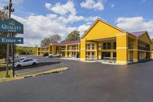 Motel 6 Knoxville Tn - East - main image
