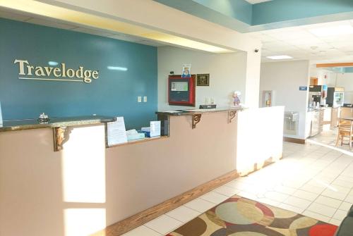 Travelodge by Wyndham Knoxville East - main image