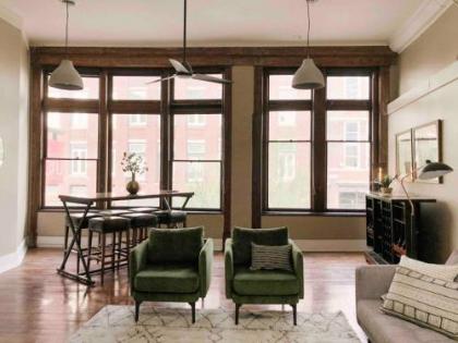 Cru Loft in the Heart of Downtown Knox - image 2